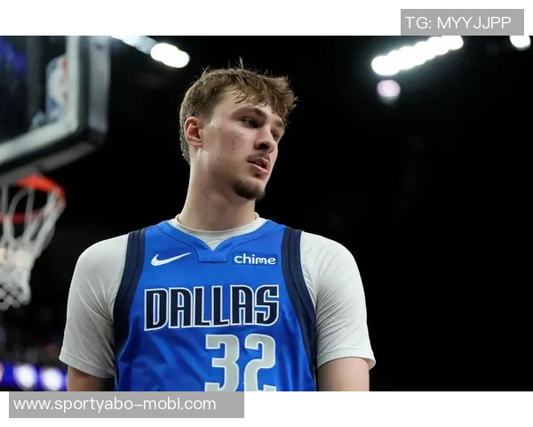 克莱首次替补迎战独行侠拉塞尔首发弗拉格重回三号位调整阵容